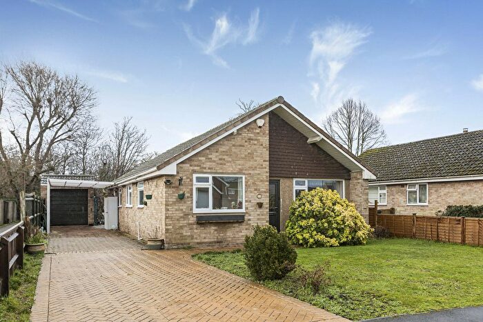 3 Bedroom Detached Bungalow For Sale In Greenfield Crescent, Wallingford, OX10