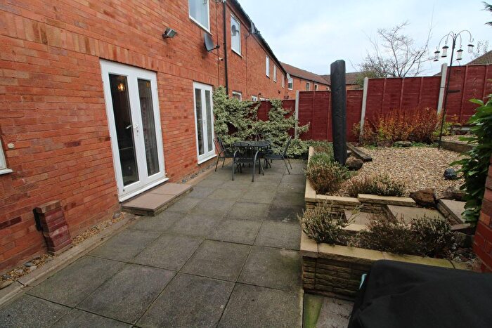 2 Bedroom Terraced House For Sale In Currier Drive, Neath Hill, Milton Keynes, MK14