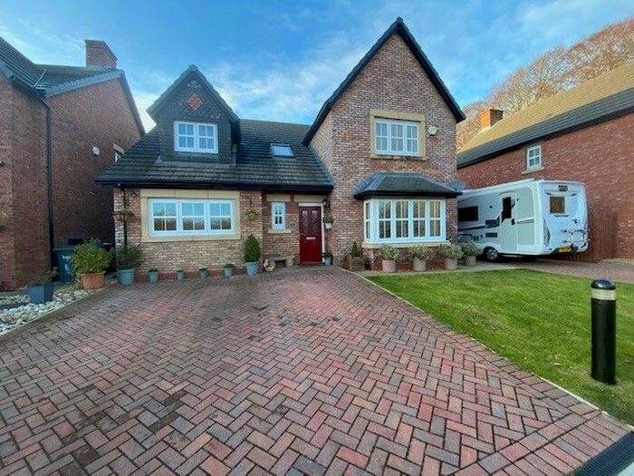 4 Bedroom Detached House To Rent In Stable Wood Close, Brookwood Park, Kirkham, Lancashire, PR4