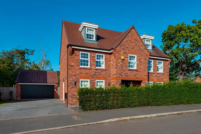 5 Bedroom Detached House For Sale In Bramwell Way, Wilmslow, SK9