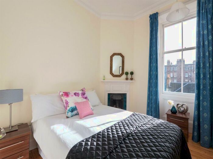 3 Bedroom Flat To Rent In Thirlestane Road, Edinburgh, EH9