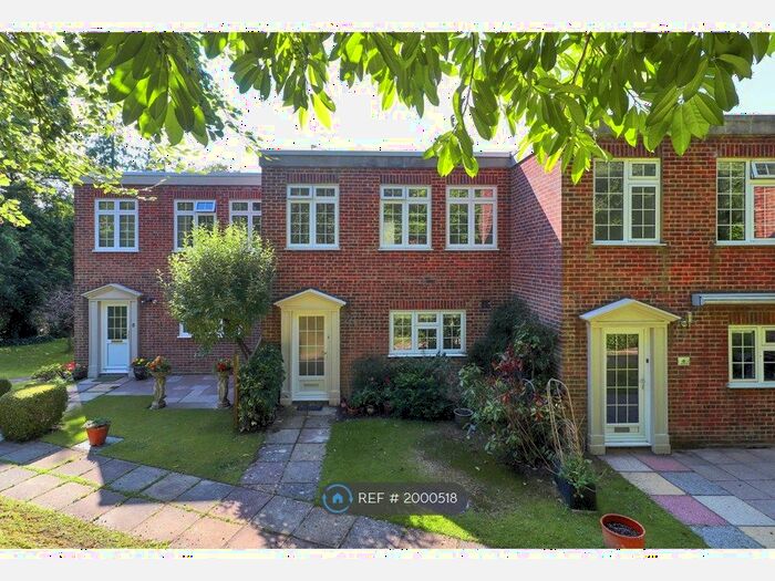 4 Bedroom Terraced House To Rent In Carlton Crescent, Tunbridge Wells, TN1