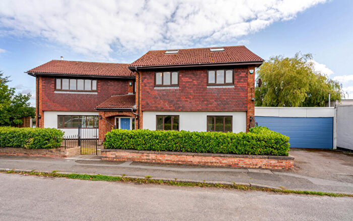 4 Bedroom Detached House For Sale In Warrington Road, Acton Bridge, Northwich, Cheshire, CW8