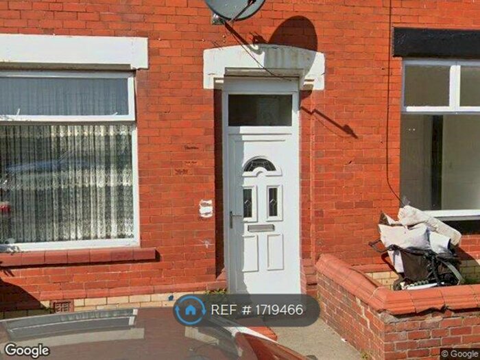 3 Bedroom Terraced House To Rent In Urmson Street, Oldham, OL8