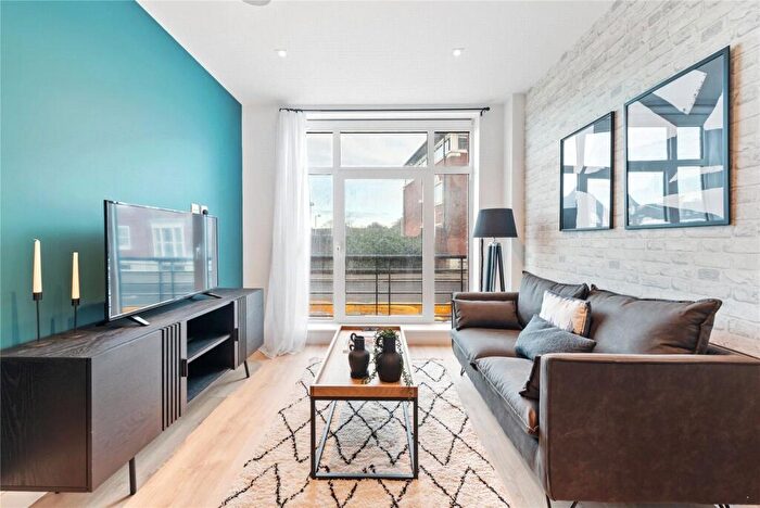 1 Bedroom Apartment To Rent In Pyrcroft Road, Chertsey, Surrey, KT16