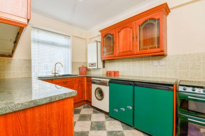 1 Bedroom Flat To Rent In Lynton Road, Bermondsey, London, SE1