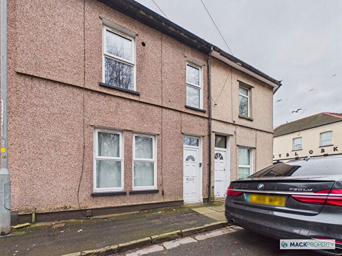 3 Bedroom Terraced House To Rent In Courtybella Terrace, Newport, NP20