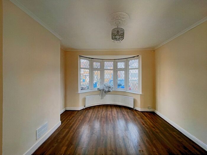 3 Bedroom Terraced House To Rent In Hillside Crescent, Harrow, HA2