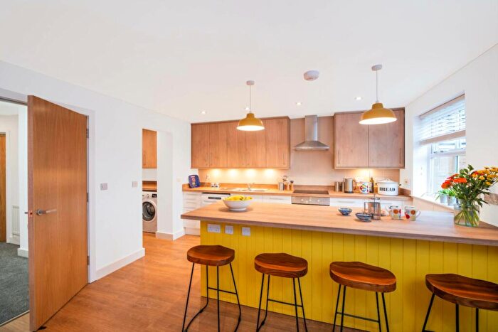 6 Bedroom Semi-Detached House To Rent In Parnell Road, Stoke Gifford, BS16