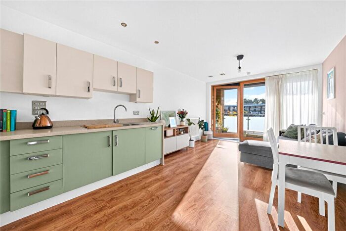 1 Bedroom Flat For Sale In Capworth Street, Leyton, London, E10