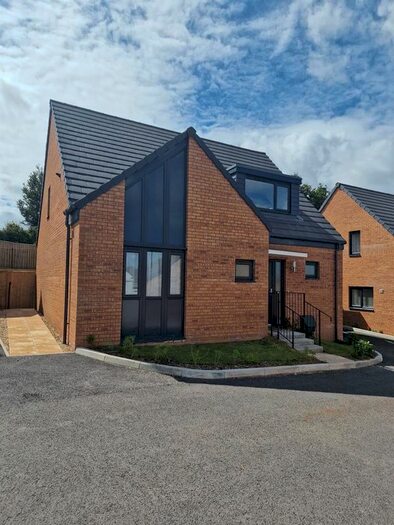 3 Bedroom Detached House To Rent In Banjo Rise, Callington, PL17