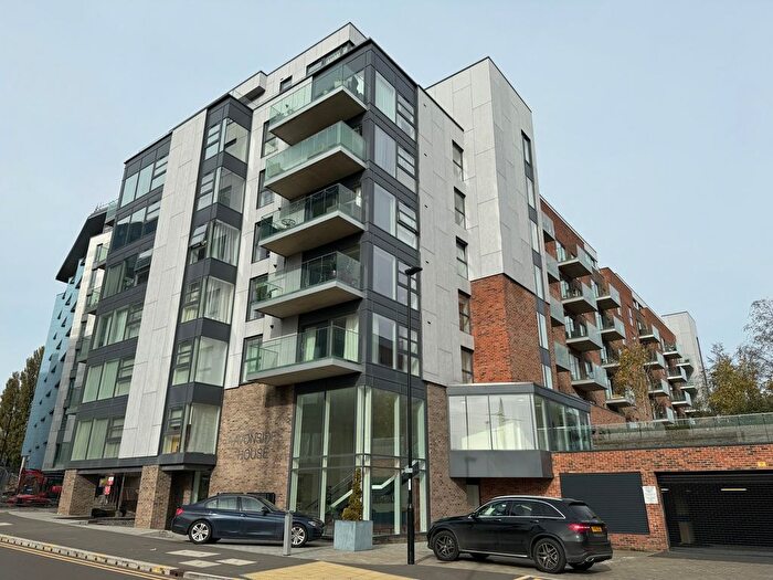 2 Bedroom Flat For Sale In East Station Road, Fletton Quays, Peterborough, PE2