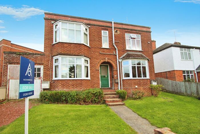 1 Bedroom Flat To Rent In Chandos Road, Buckingham, MK18