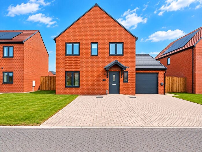 4 Bedroom Detached House For Sale In Copper Close, Bradwell, Great Yarmouth, NR31