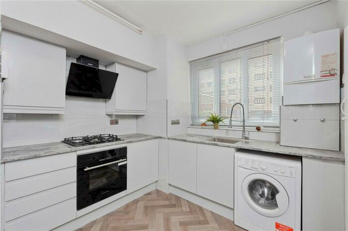 3 Bedroom Apartment To Rent In Patten House, Manor House, N4