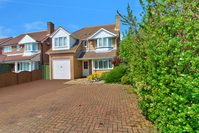 4 Bedroom Detached House For Sale In Fair Street, Broadstairs, CT10