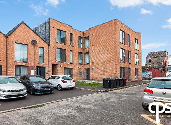 3 Bedroom Apartments For Sale In Apt, Gardiner Street, Belfast, BT13