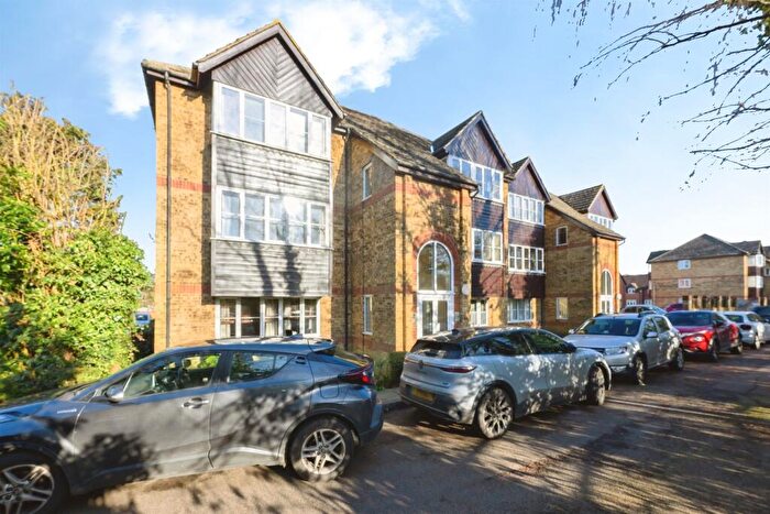 2 Bedroom Apartment For Sale In River Meads, Stanstead Abbotts, Ware, SG12