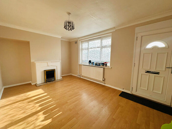 2 Bedroom End Of Terrace House To Rent In Habberley Road, Rowley Regis, West Midlands, B65