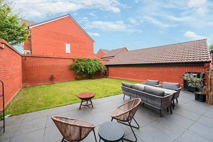 4 Bedroom Detached House For Sale In Brimlicombe Meadow, Exeter, EX1