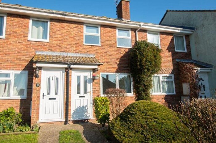 2 Bedroom House To Rent In Woods Ley, Ash, CT3