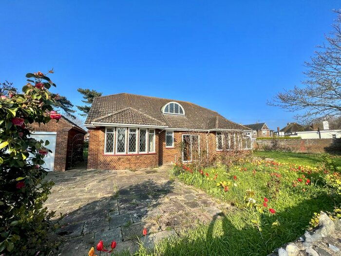 2 Bedroom Detached Bungalow To Rent In Grenham Road, Birchington, CT7
