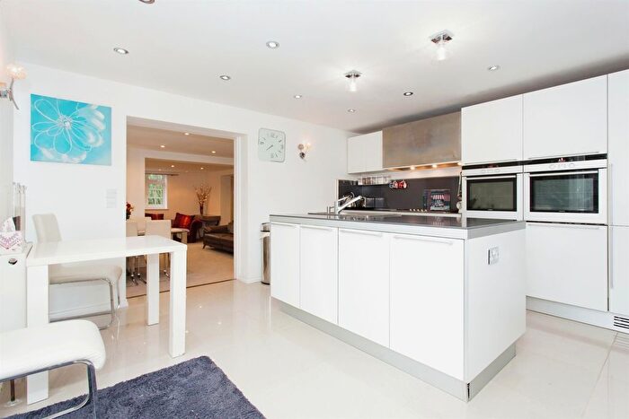 6 Bedroom Detached House For Sale In Twentypence Road, Cottenham, Cambridge, CB24