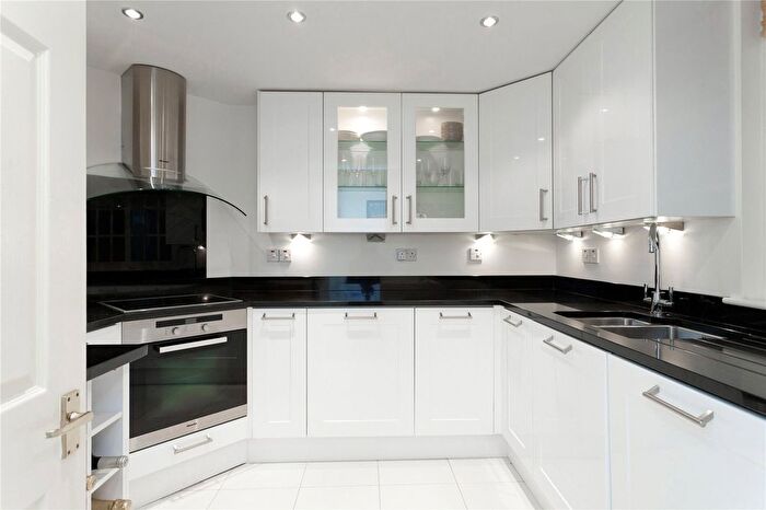 1 Bedroom Flat To Rent In Wimbledon Hill Road, Wimbledon, London, SW19