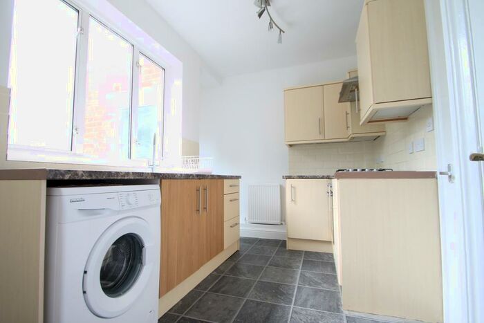 2 Bedroom House To Rent In Brownhill Road, Catford, SE6