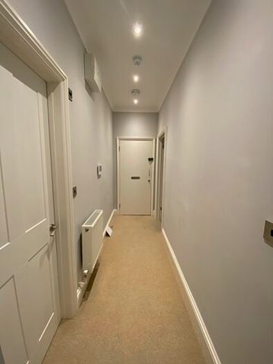 1 Bedroom Flat To Rent In Grand Avenue, Hove, BN3