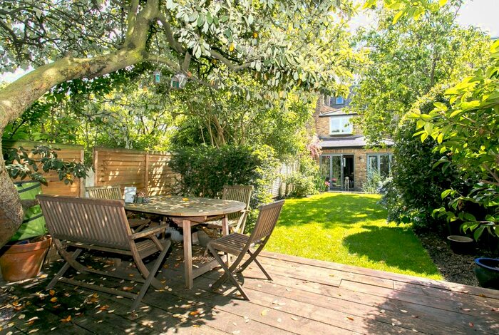 4 Bedroom Terraced House To Rent In Lillieshall Road, London, SW4