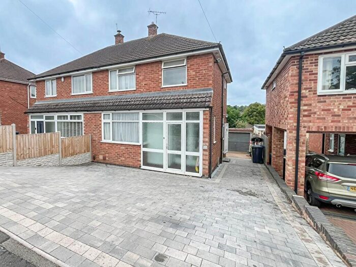 3 Bedroom Semi-Detached House For Sale In Everest Road, Overslade, Rugby, CV22