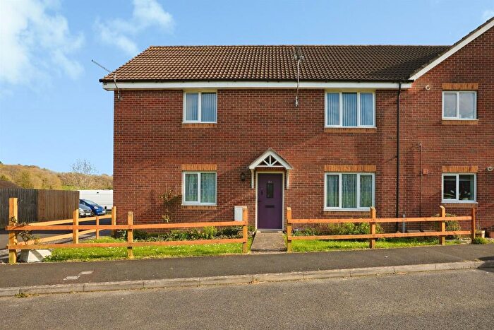 2 Bedroom Flat For Sale In Wheathill Way, Milborne Port, Sherborne, DT9