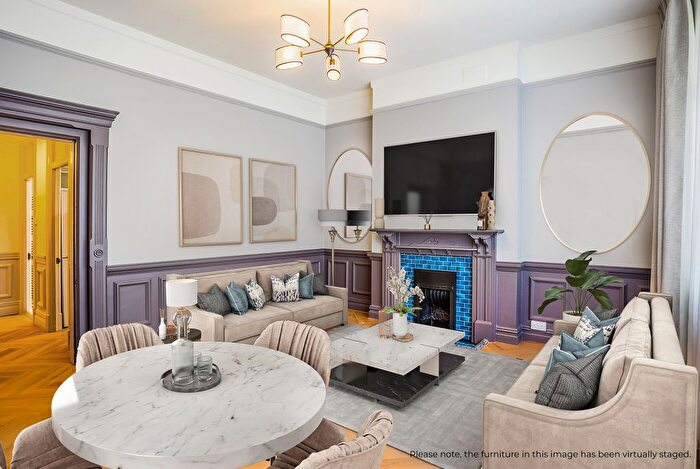 2 Bedroom Flat To Rent In Netherhall Gardens, Hampstead, London, NW3