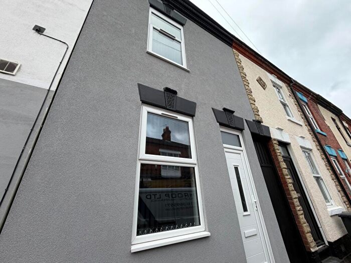 4 Bedroom House To Rent In Cavendish Road, LE2