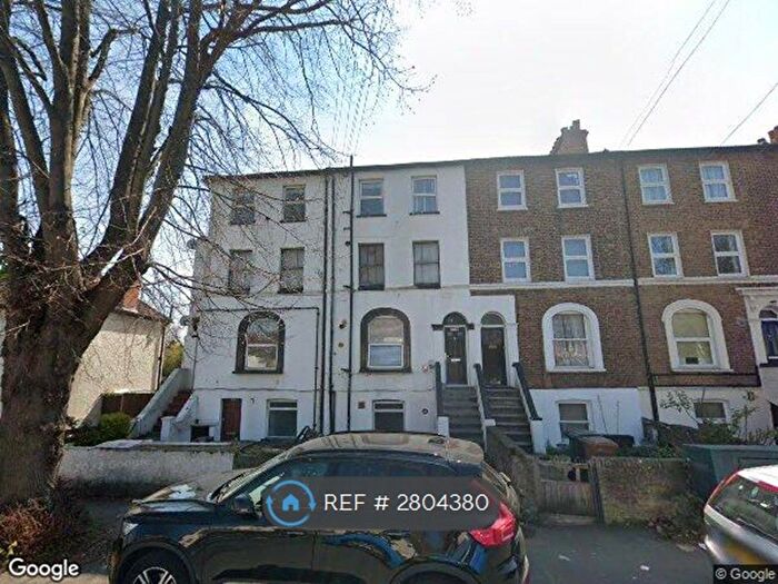 1 Bedroom Flat To Rent In Ash Grove, Bromley, SE20