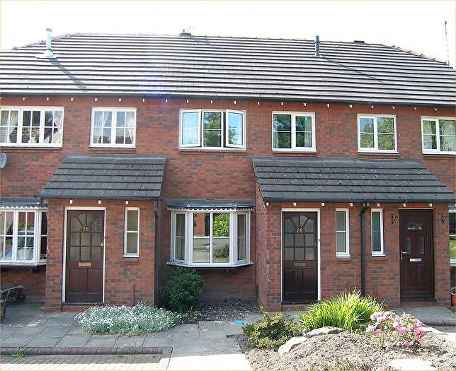 3 Bedroom Mews To Rent In Sutton Close, Macclesfield, SK11