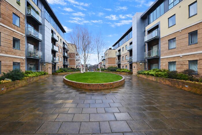 2 Bedroom Apartment For Sale In Grove Park Oval, Gosforth, Newcastle Upon Tyne, NE3