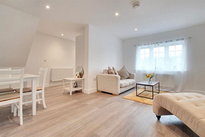 2 Bedroom Flat To Rent In Tudor Court, Ferringham Lane, Ferring, Worthing, BN12