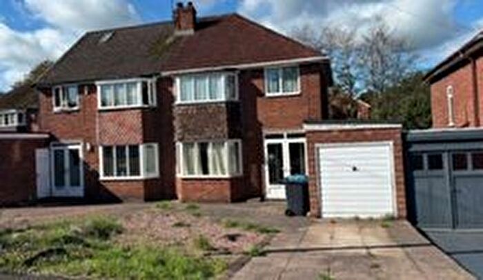 3 Bedroom Semi-Detached House For Sale In Manor Avenue, Great Wyrley, Walsall, West Midlands, WS6