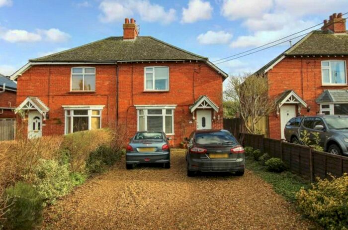3 Bedroom Semi-Detached House To Rent In Cherry Orchard, Highworth, Swindon, SN6