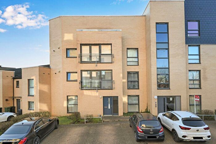 2 Bedroom Flat For Sale In Collier Place, Niddrie, Edinburgh, EH16