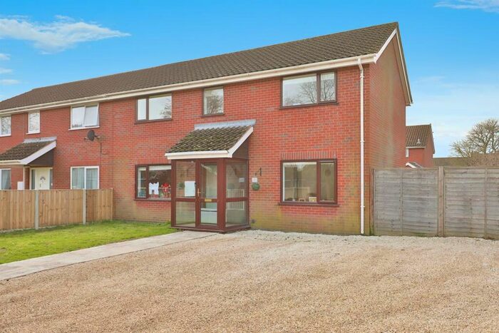 4 Bedroom Semi-Detached House For Sale In Manor Road, Griston, Thetford, IP25