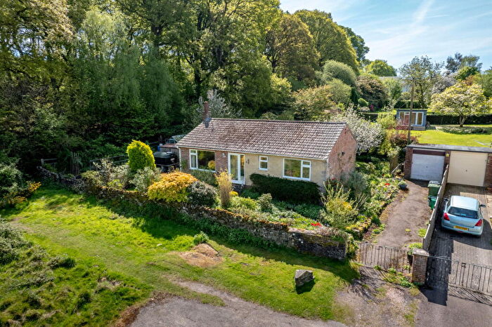 2 Bedroom Detached Bungalow For Sale In Ellwood, Coleford, GL16