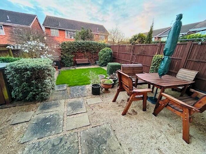 3 Bedroom House To Rent In Grafton Close, Maidenhead, SL6