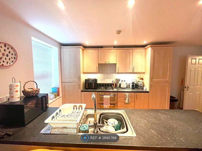 2 Bedroom Flat To Rent In Trinity Road, Darlington, DL3