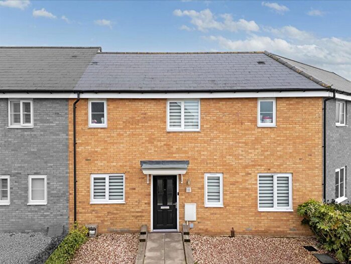 2 Bedroom Semi-Detached House For Sale In Tonbridge Drive, Basildon, SS15