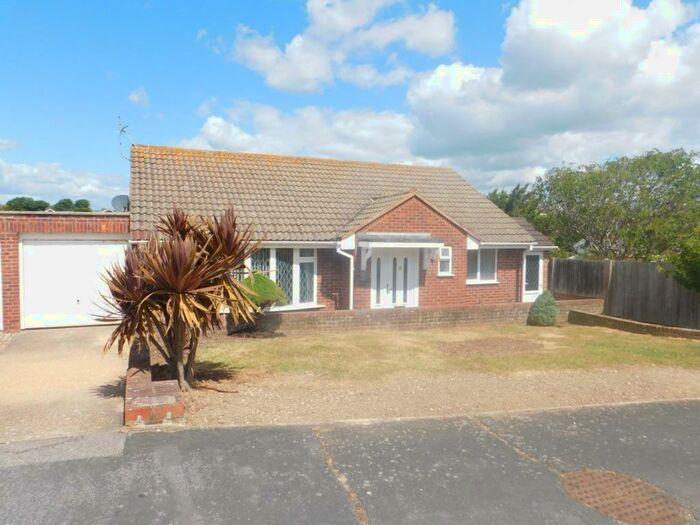 2 Bedroom Bungalow To Rent In Dukes Close, Seaford, BN25