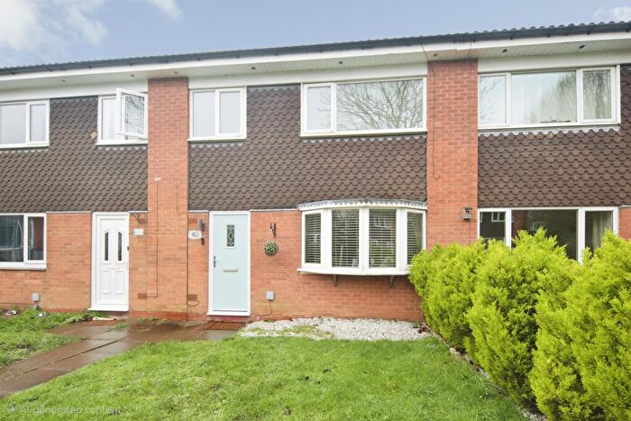 3 Bedroom Terraced House For Sale In Whitnash Close, Balsall Common, CV7