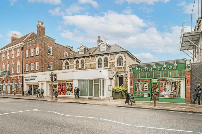 Studio To Rent In Muswell Hill Broadway, London, N10